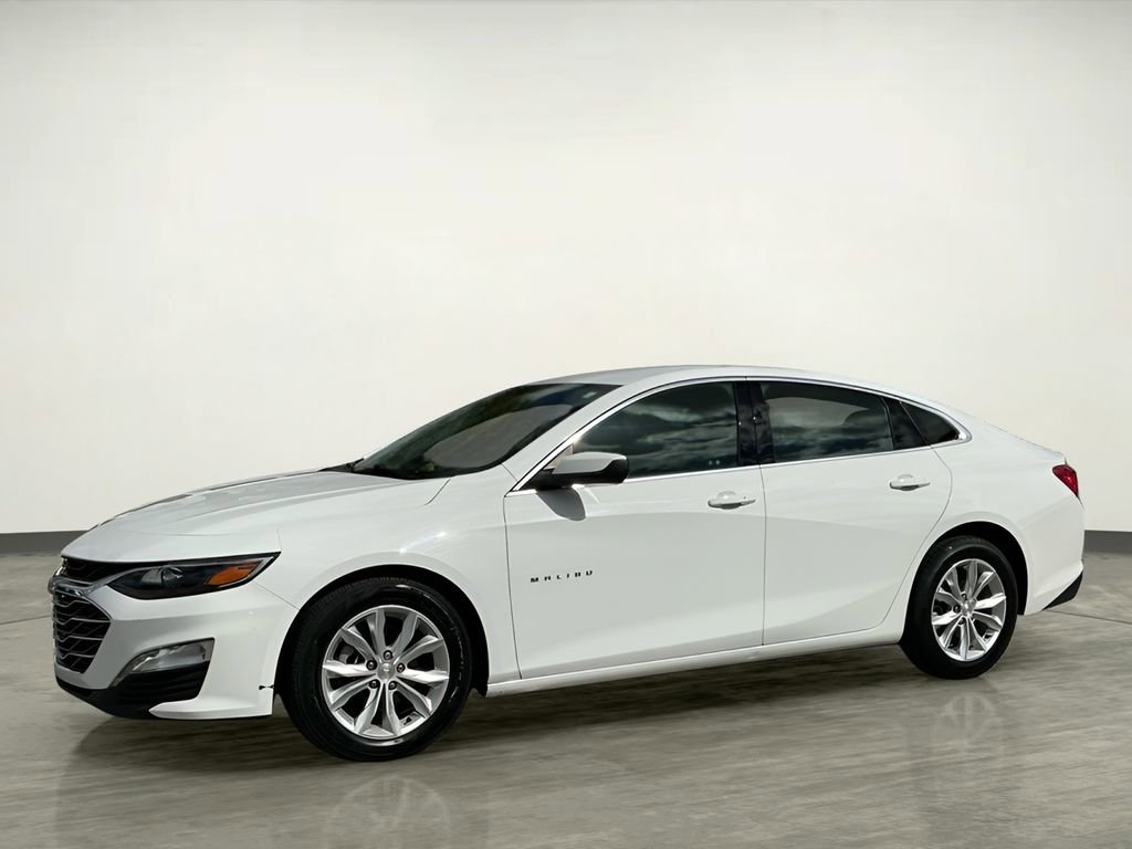 Used 2024 Chevrolet Malibu LT image 2