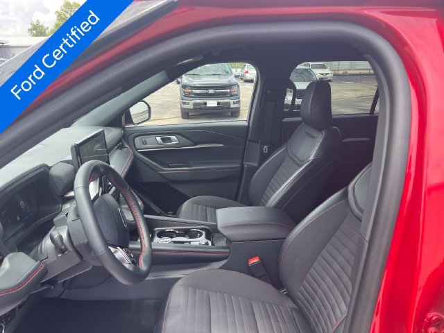 Certified 2025 Ford Explorer ST-Line w/ ST-Line Street Pack AWD/4WD image 11