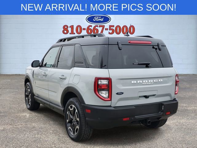 Certified 2022 Ford Bronco Sport Outer Banks w/ Tech Package image 2