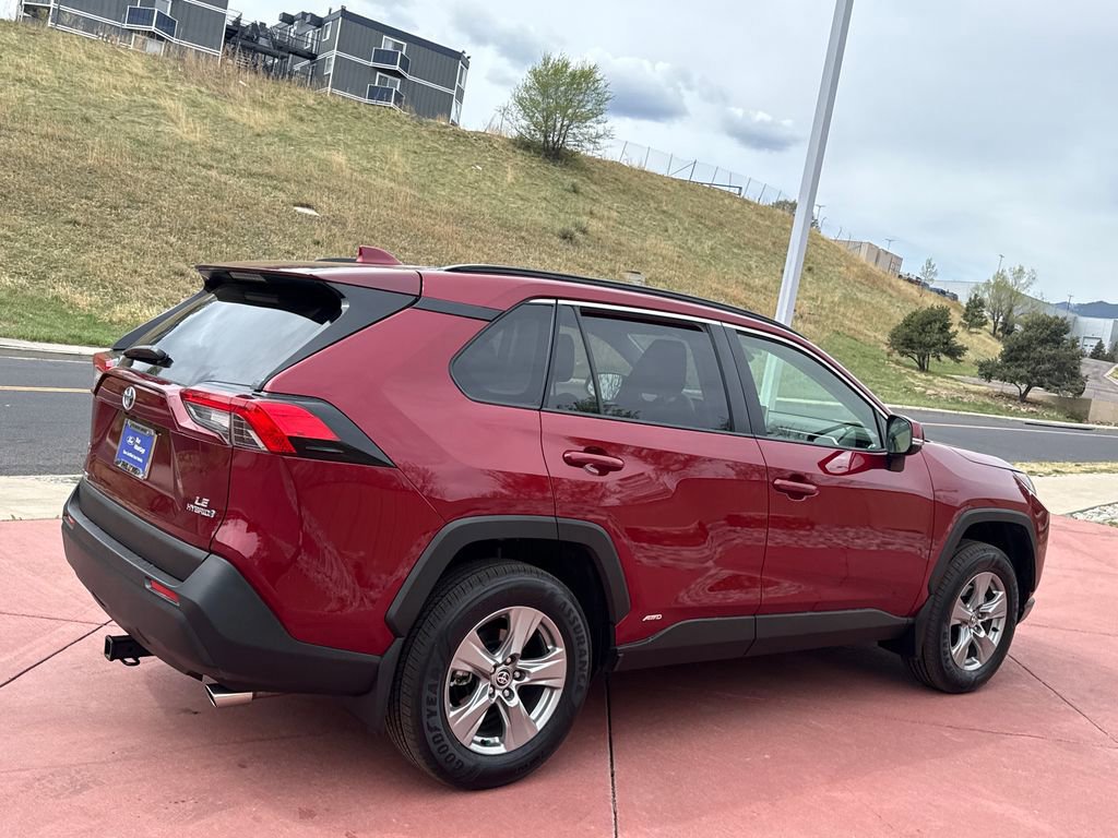 Used 2024 Toyota RAV4 LE image 5