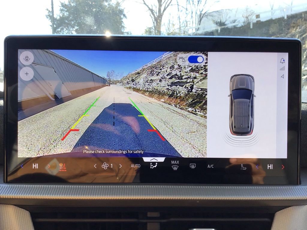 Certified 2025 Ford Explorer Active w/ Active Comfort Package image 24