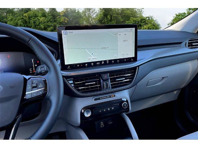 Certified 2024 Ford Escape SE FWD image 9