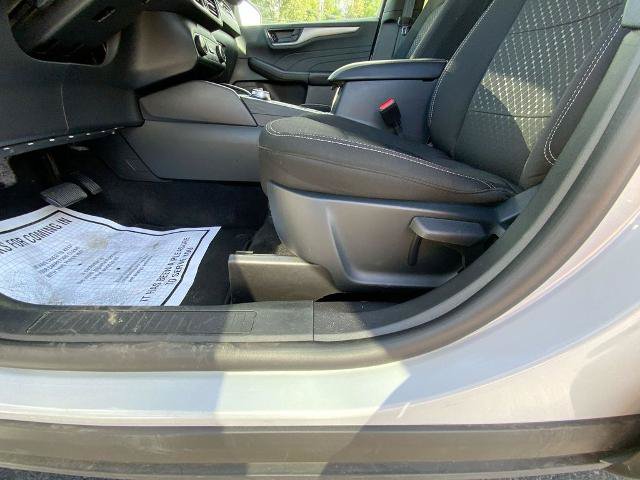Certified 2025 Ford Escape Active AWD/4WD image 12