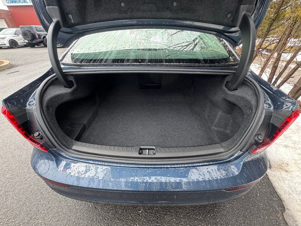 Used 2021 Volvo S60 T5 Momentum image 7