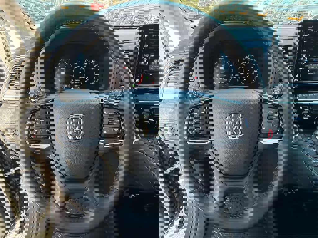 Used 2025 Honda Odyssey EX-L image 21