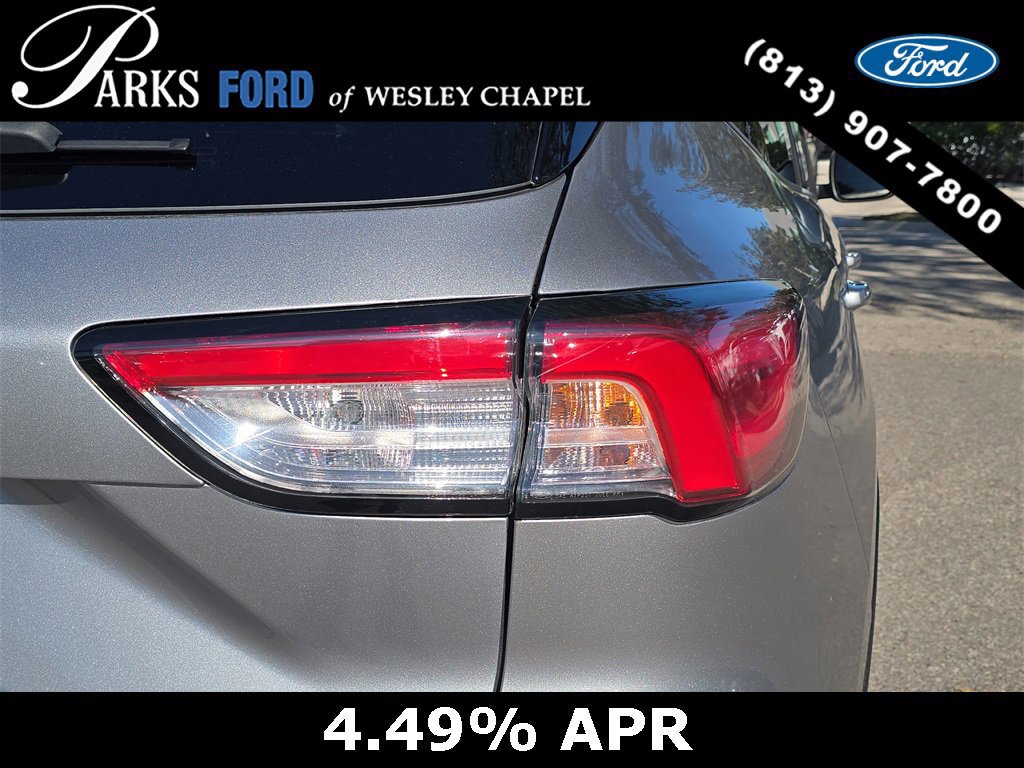 Certified 2022 Ford Escape SE w/ SE Sport Appearance Package image 7