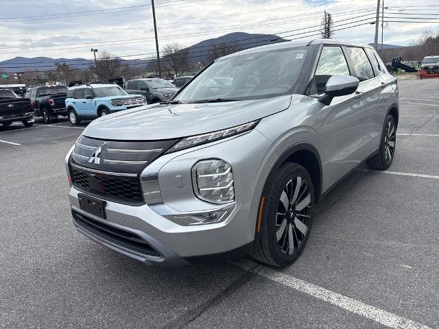 Used 2025 Mitsubishi Outlander AWD image 7