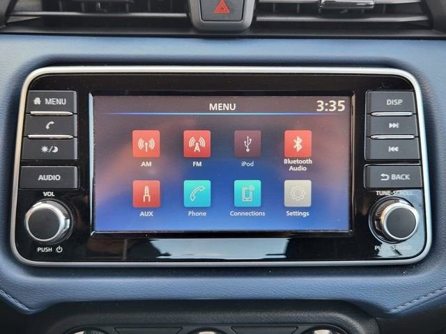 Used 2025 Nissan Versa SV image 15