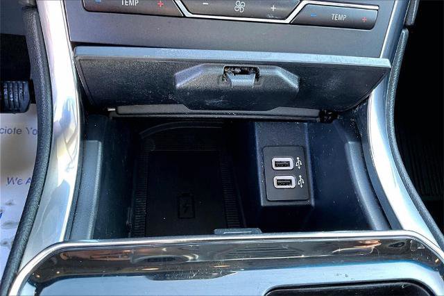 Certified 2019 Ford Edge Titanium w/ Cold Weather Package image 30