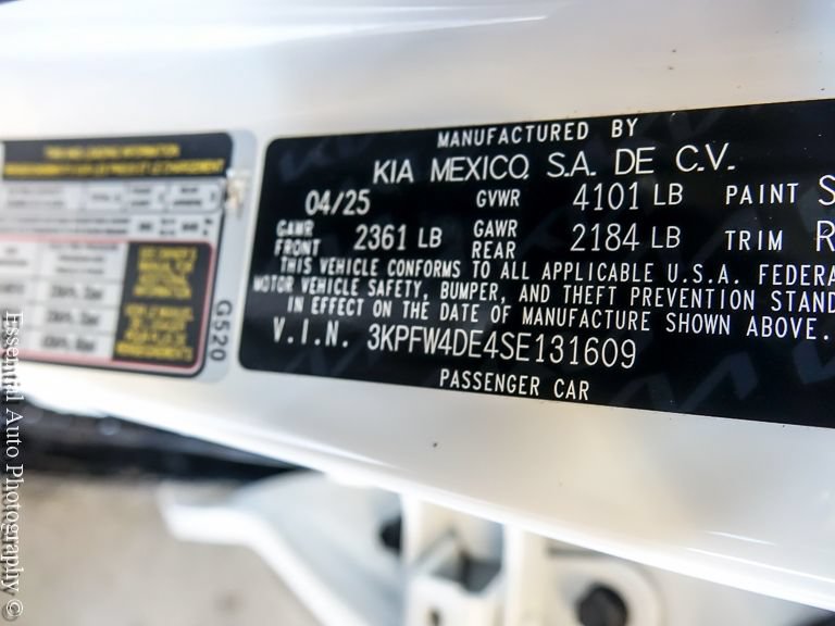 Used 2025 Kia K4 GT-Line w/ GT-Line Premium Package FWD image 30