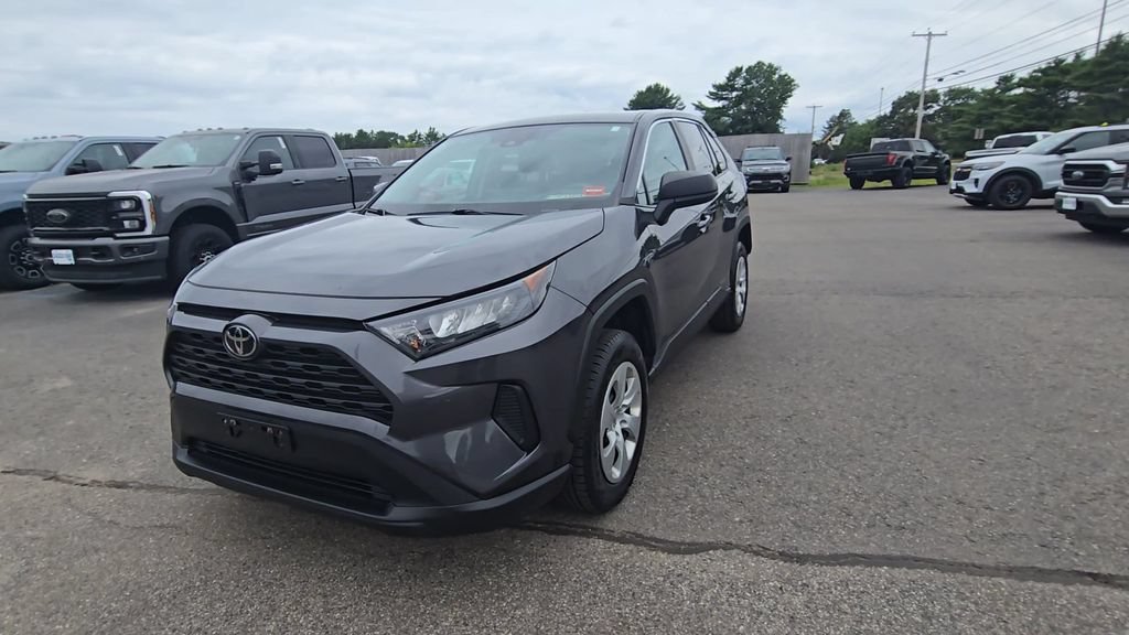 Used 2022 Toyota RAV4 LE AWD/4WD image 14