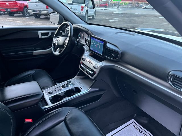 Certified 2022 Ford Explorer XLT w/ Equipment Group 202A image 20