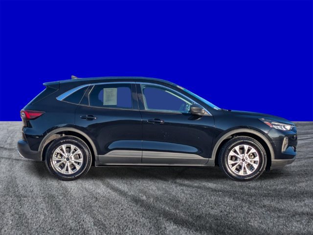 Certified 2024 Ford Escape Active FWD image 3