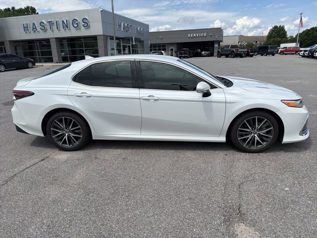 Used 2023 Toyota Camry XLE FWD image 7