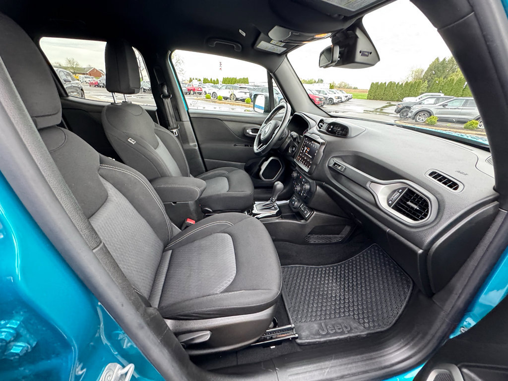 Used 2021 Jeep Renegade Latitude AWD/4WD image 29