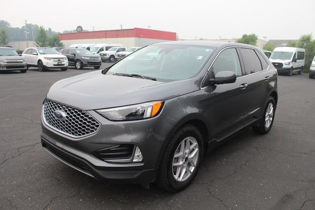 Certified 2024 Ford Edge SEL w/ Convenience Package AWD/4WD image 8