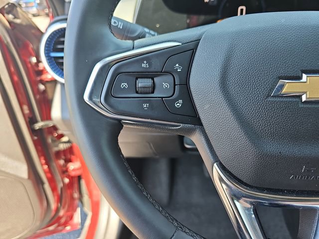 Used 2025 Chevrolet Trax LT w/ LT Convenience Package FWD image 35