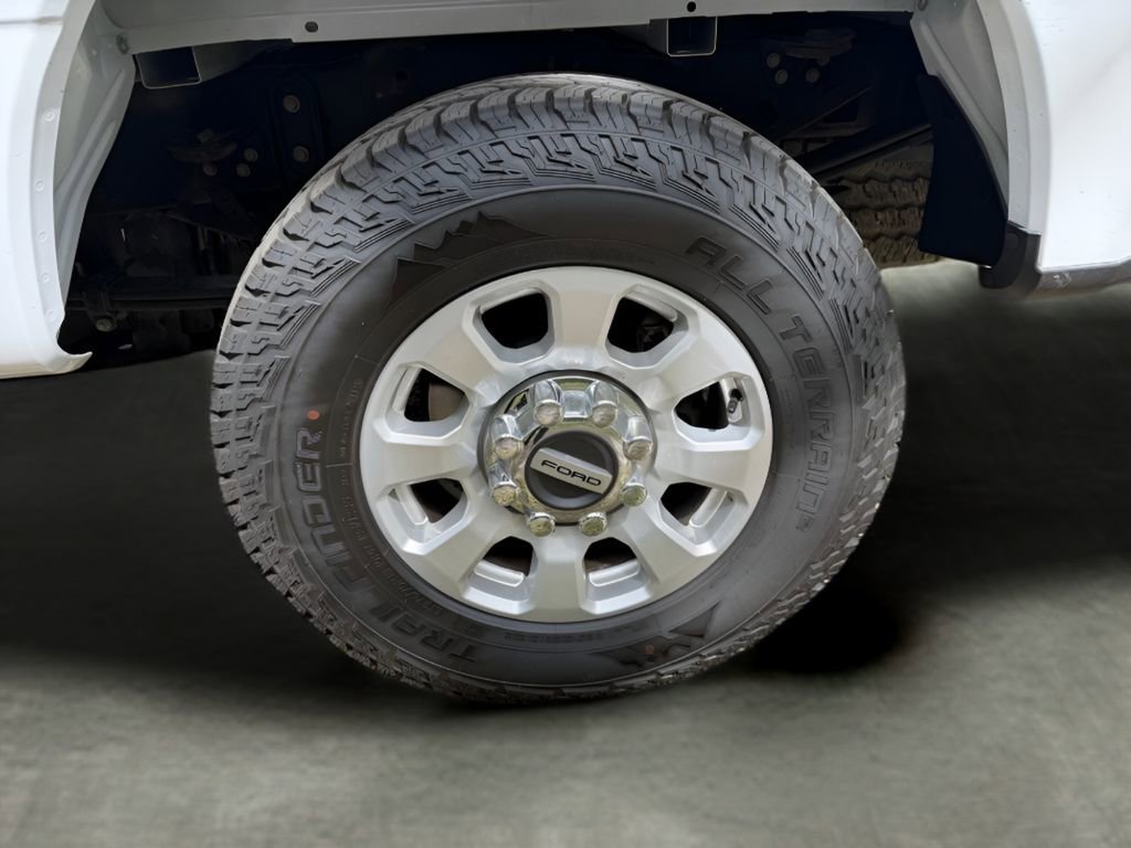 Certified 2024 Ford F250 XLT w/ FX4 Off-Road Package image 16