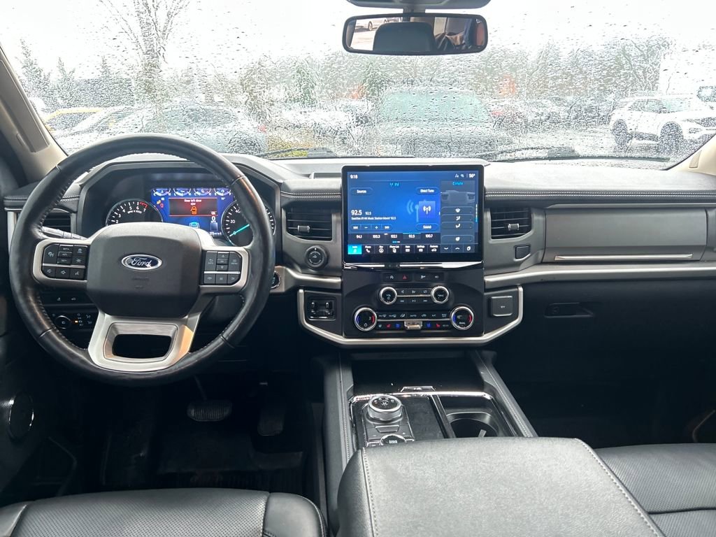 Certified 2023 Ford Expedition Max XLT image 6