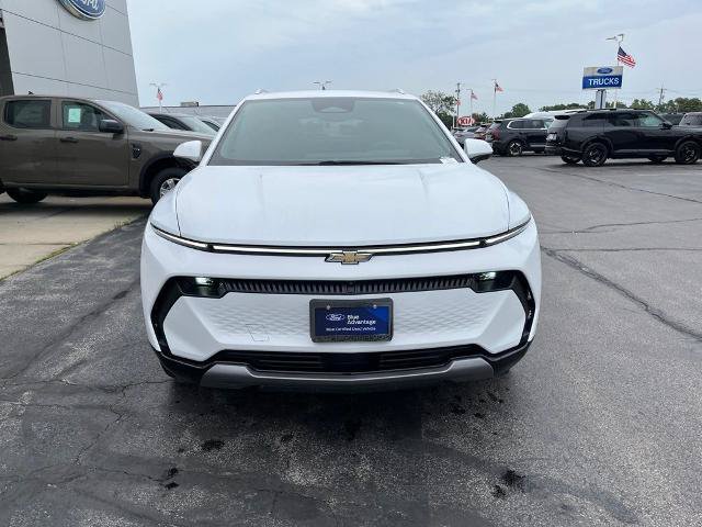 Used 2024 Chevrolet Equinox EV LT AWD/4WD image 2