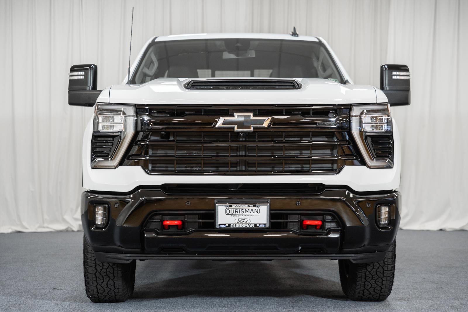 Used 2025 Chevrolet Silverado 2500 LT w/ Trail Boss Package image 2