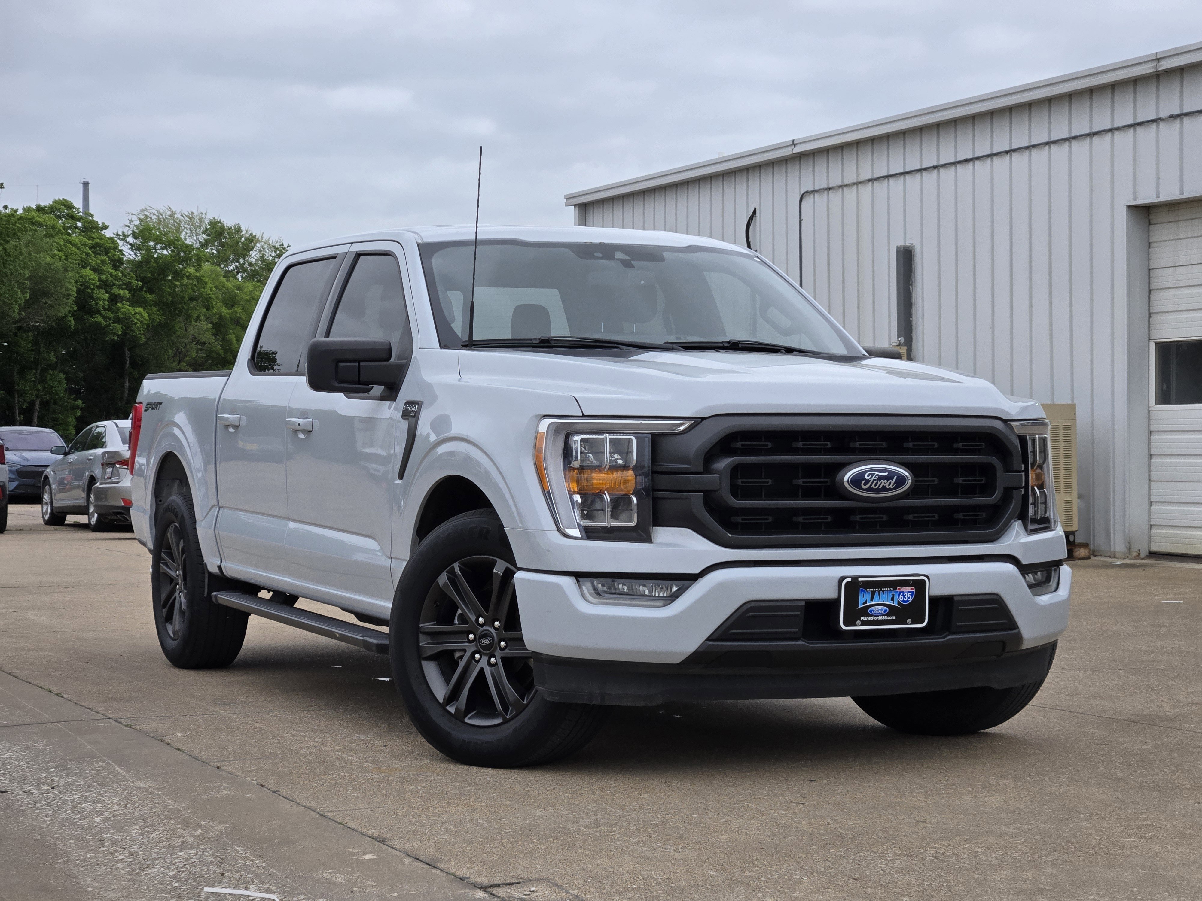 Certified 2022 Ford F150 XLT w/ Equipment Group 302A High image 5