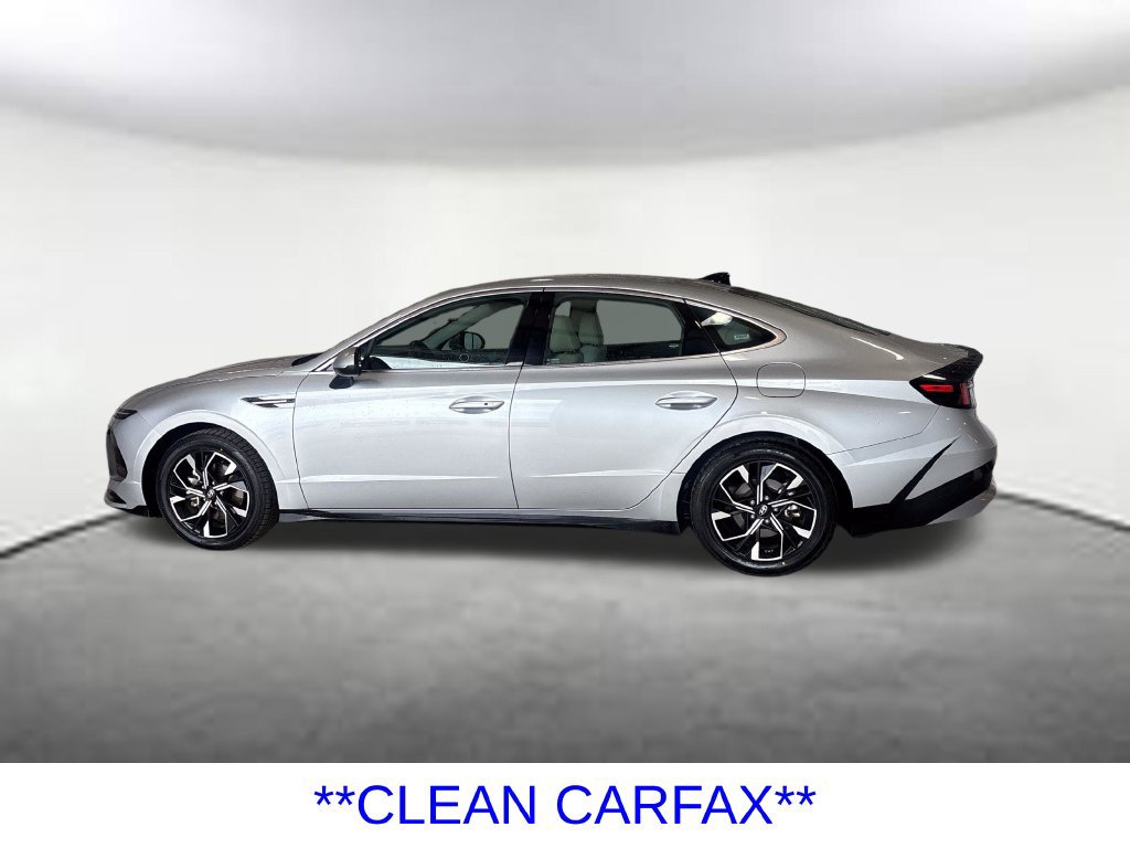 Used 2025 Hyundai Sonata SEL FWD image 2