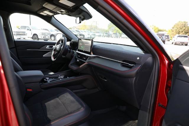 Certified 2025 Ford Explorer ST image 40