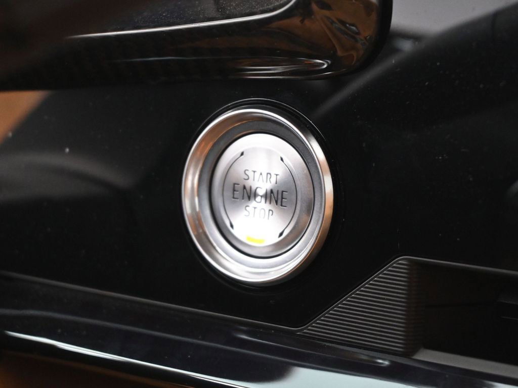 Used 2023 Chevrolet Corvette Stingray Premium Conv w/ Z51 Performance Package image 45