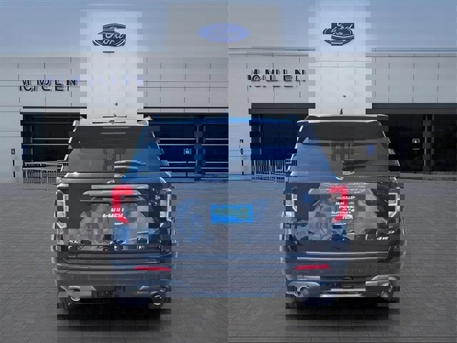 Certified 2024 Ford Explorer XLT w/ Equipment Group 202A image 3