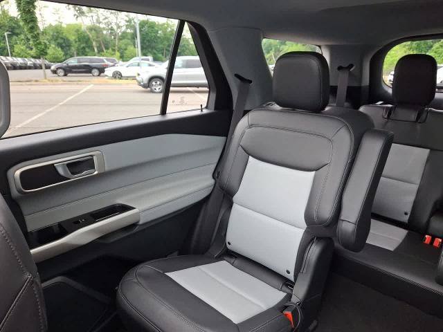 Certified 2023 Ford Explorer XLT w/ Equipment Group 202A AWD/4WD image 11