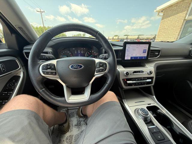Certified 2023 Ford Explorer XLT w/ Equipment Group 202A AWD/4WD image 19