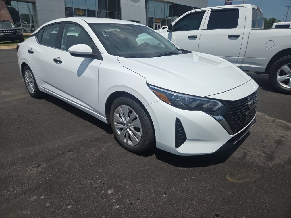 Used 2025 Nissan Sentra S FWD image 10