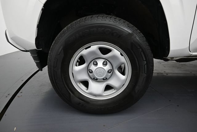 Used 2023 Toyota Tacoma SR AWD/4WD image 10