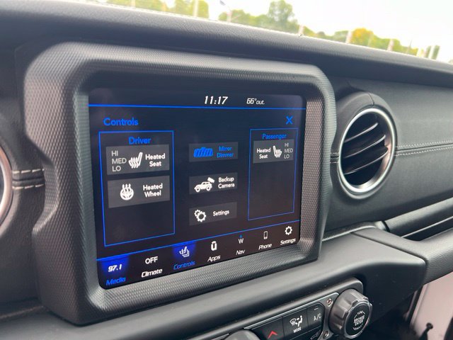Used 2023 Jeep Wrangler Unlimited Sahara w/ Cold Weather Group AWD/4WD image 13