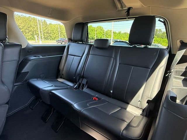 Certified 2024 Ford Expedition XLT RWD image 17