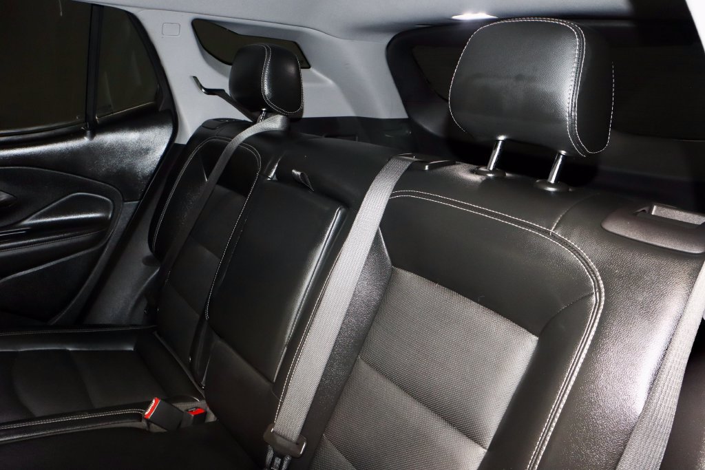 Used 2023 GMC Terrain SLT FWD image 22