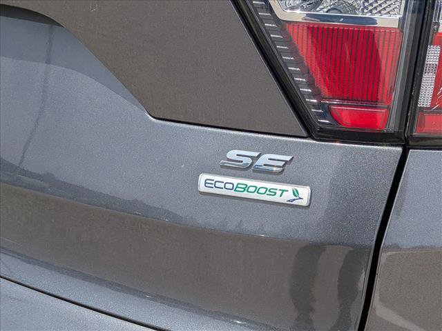 Certified 2017 Ford Escape SE w/ SE Cold Weather Package FWD image 9