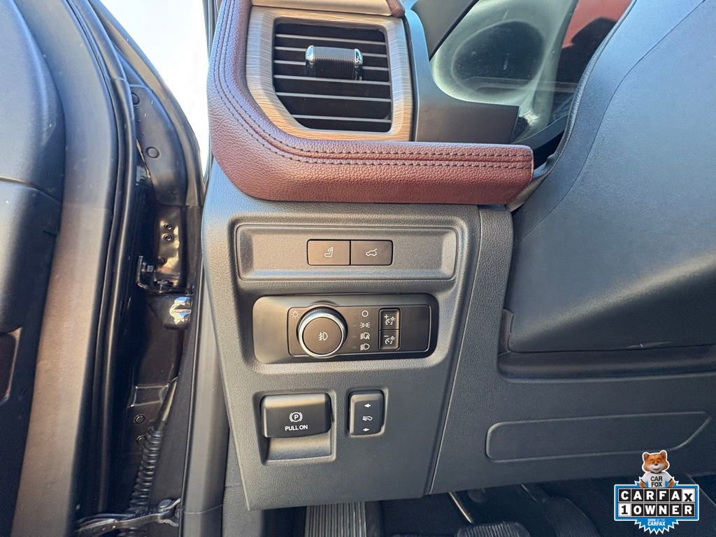 Certified 2024 Ford Expedition Limited image 17