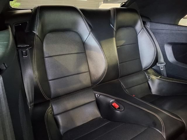 Certified 2019 Ford Mustang Premium RWD image 24