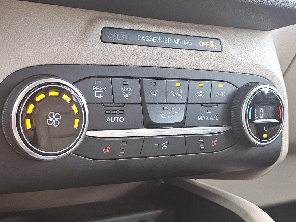 Certified 2020 Ford Escape SEL AWD/4WD image 33