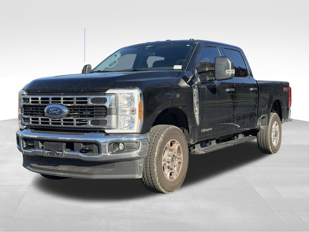 Certified 2026 Ford F250 XLT w/ FX4 Off-Road Package AWD/4WD image 3