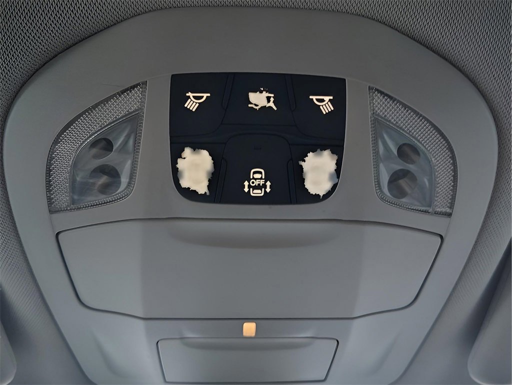 Used 2017 Chrysler Pacifica Touring-L image 19