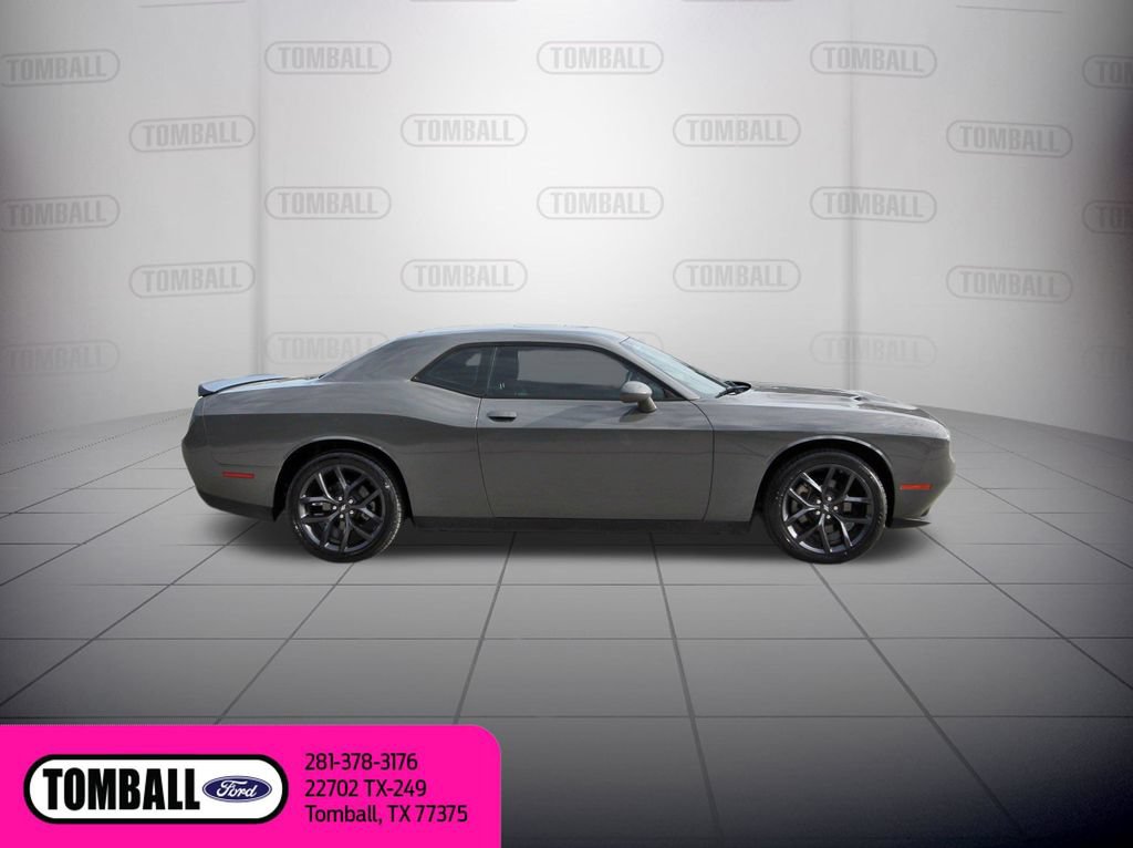Used 2023 Dodge Challenger SXT w/ Plus Package RWD image 8