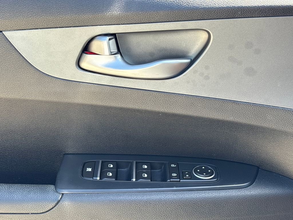 Used 2021 Kia Forte Sedan FWD image 16