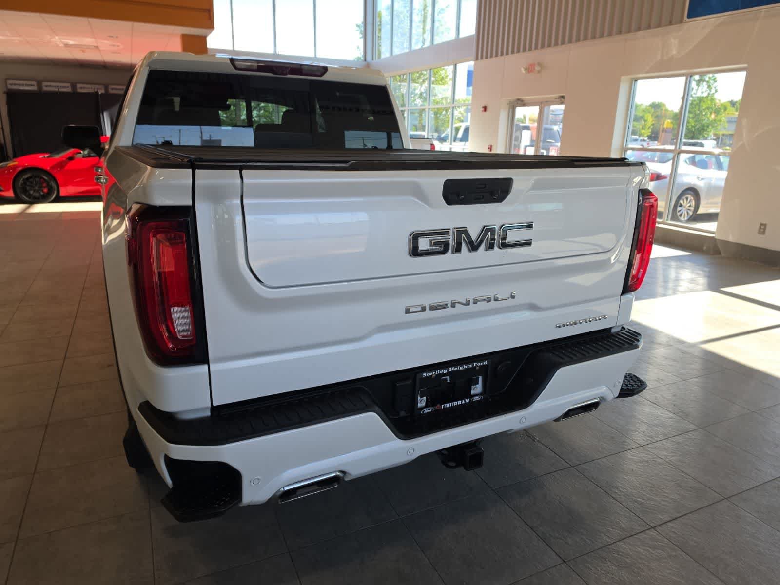 Used 2023 GMC Sierra 1500 Denali Ultimate AWD/4WD image 10