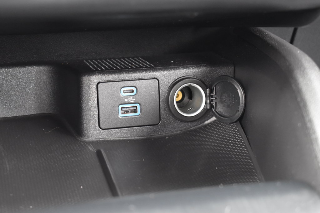 Certified 2023 Ford Escape Active AWD/4WD image 21