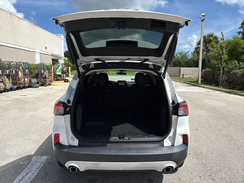 Certified 2021 Ford Escape SEL FWD image 10
