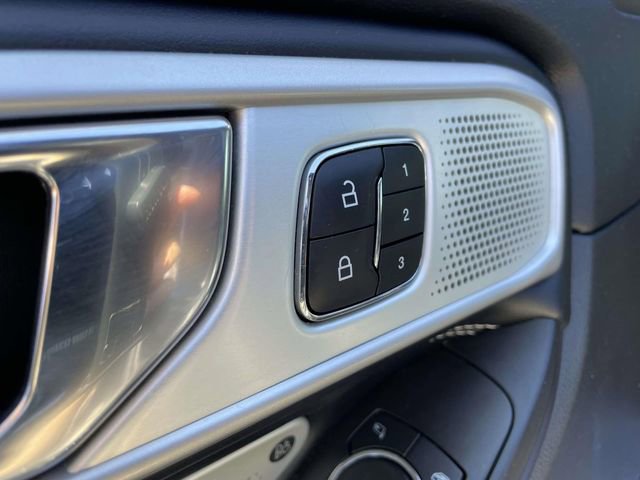 Certified 2020 Ford Explorer ST w/ Premium Technology Package AWD/4WD image 21