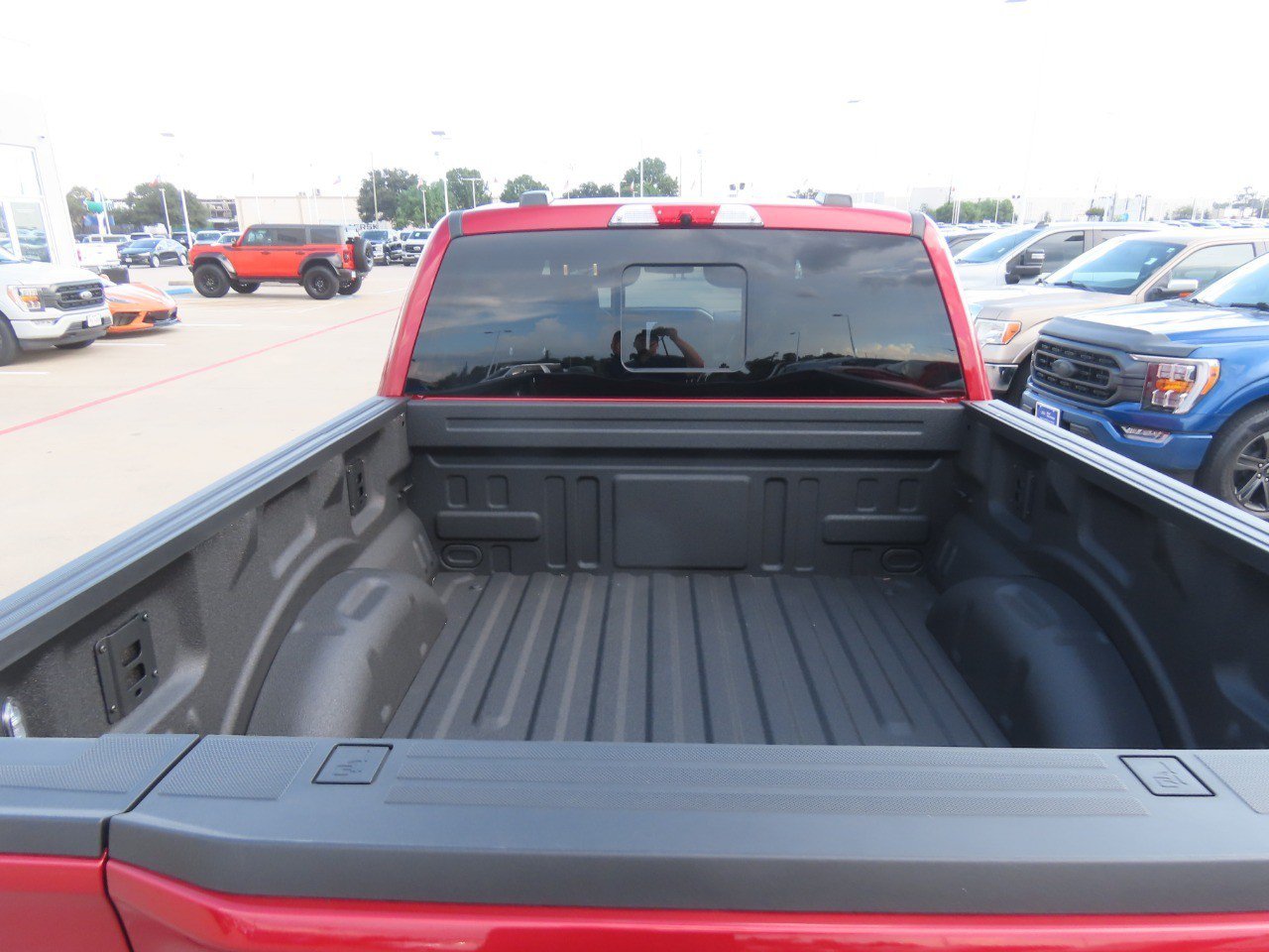 Certified 2025 Ford F150 Platinum w/ Equipment Group 702A High AWD/4WD image 12